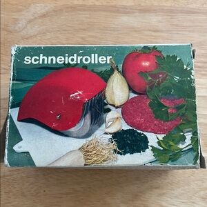 Vintage Collectible Schneidroller Red Kitchen Tool Shredder Cutter